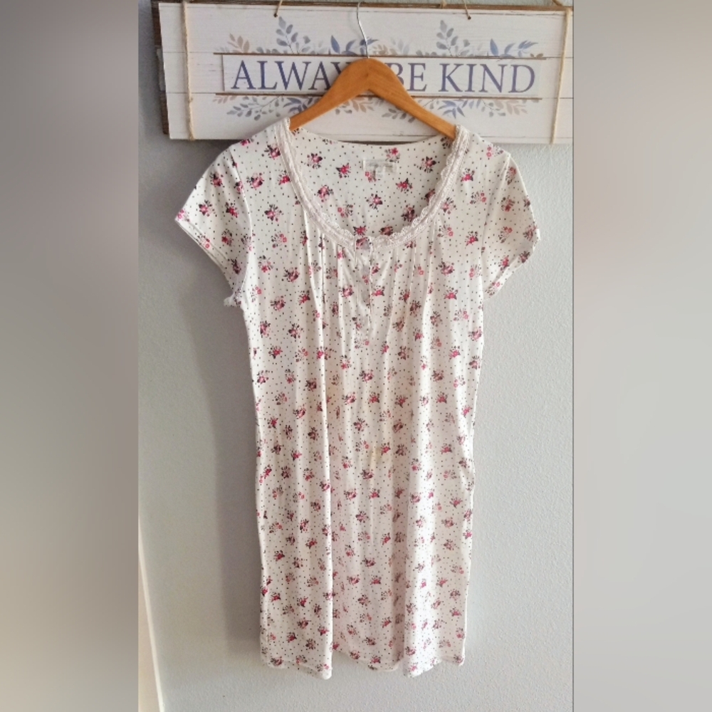 Body Touch Nightwear